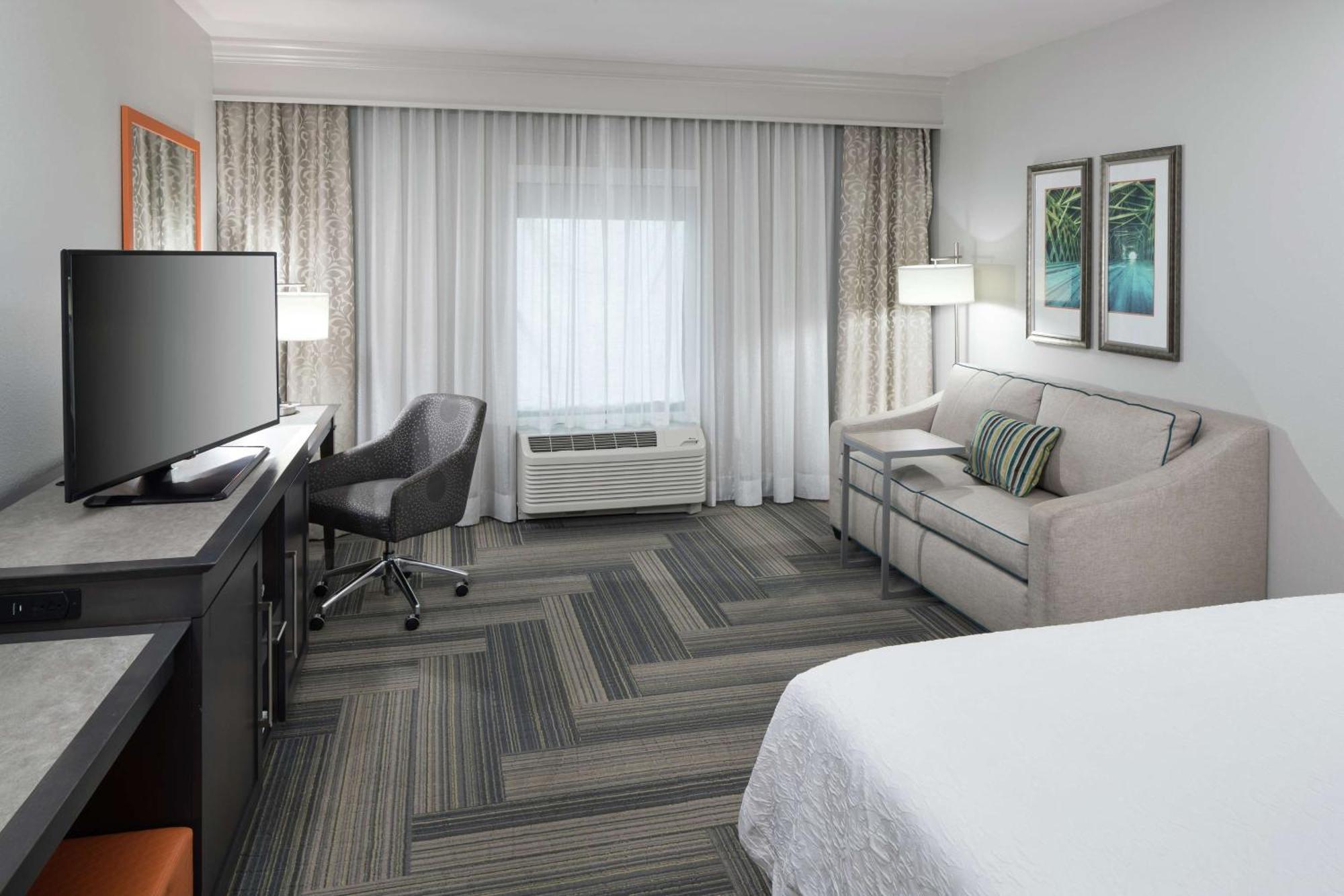 Hampton Inn & Suites By Hilton Atlanta Perimeter Данвуди Экстерьер фото