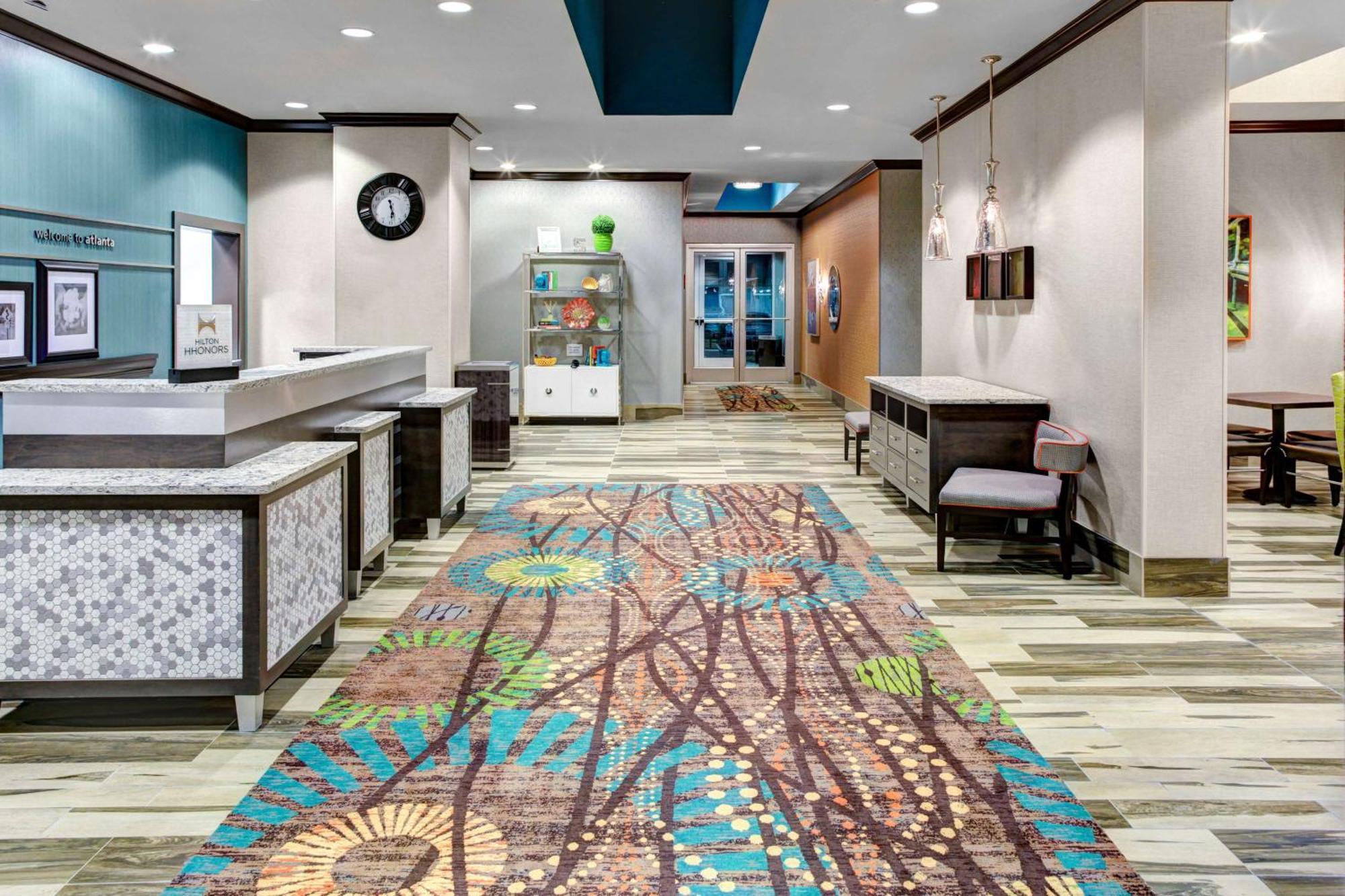 Hampton Inn & Suites By Hilton Atlanta Perimeter Данвуди Экстерьер фото