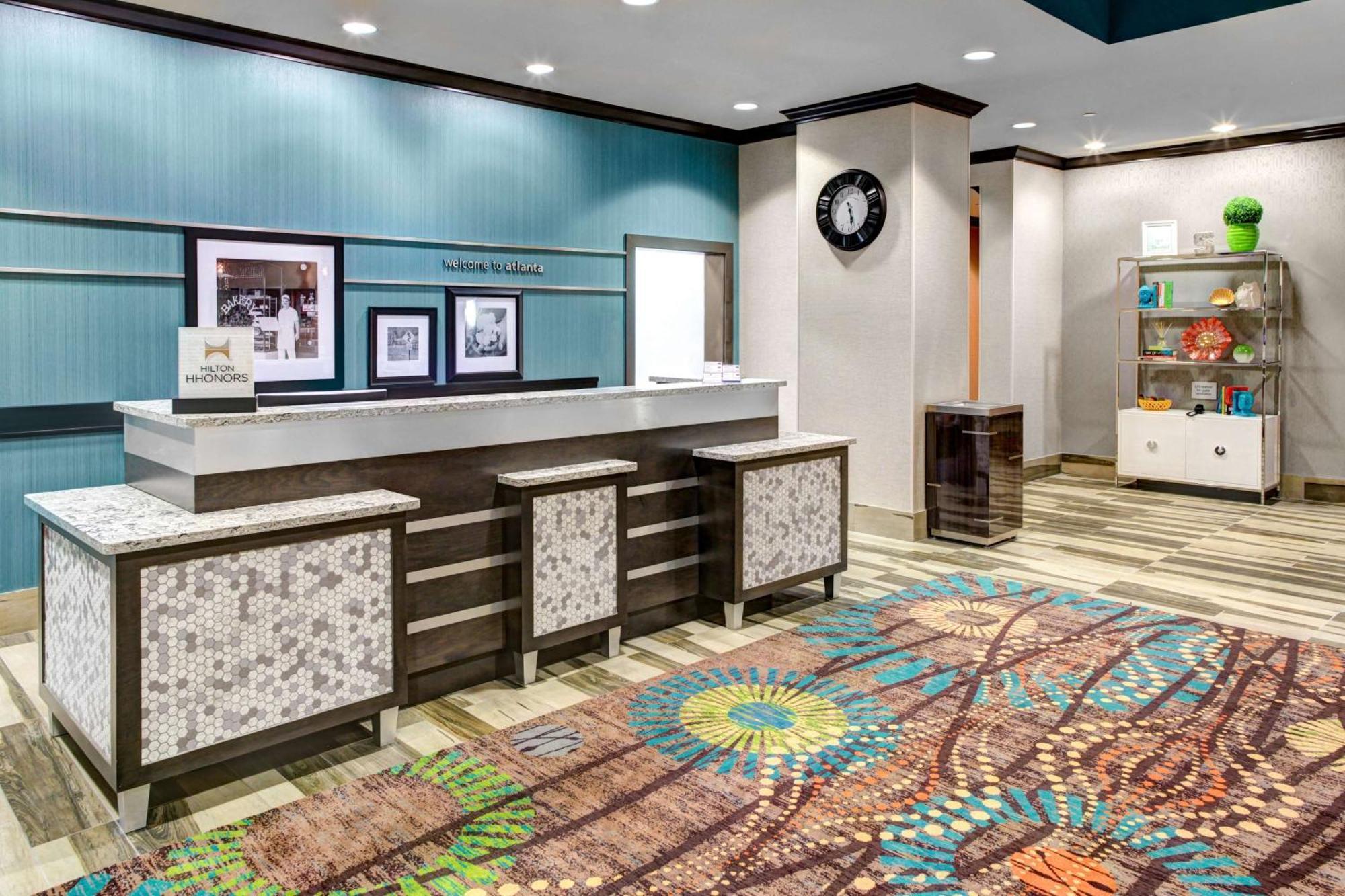 Hampton Inn & Suites By Hilton Atlanta Perimeter Данвуди Экстерьер фото