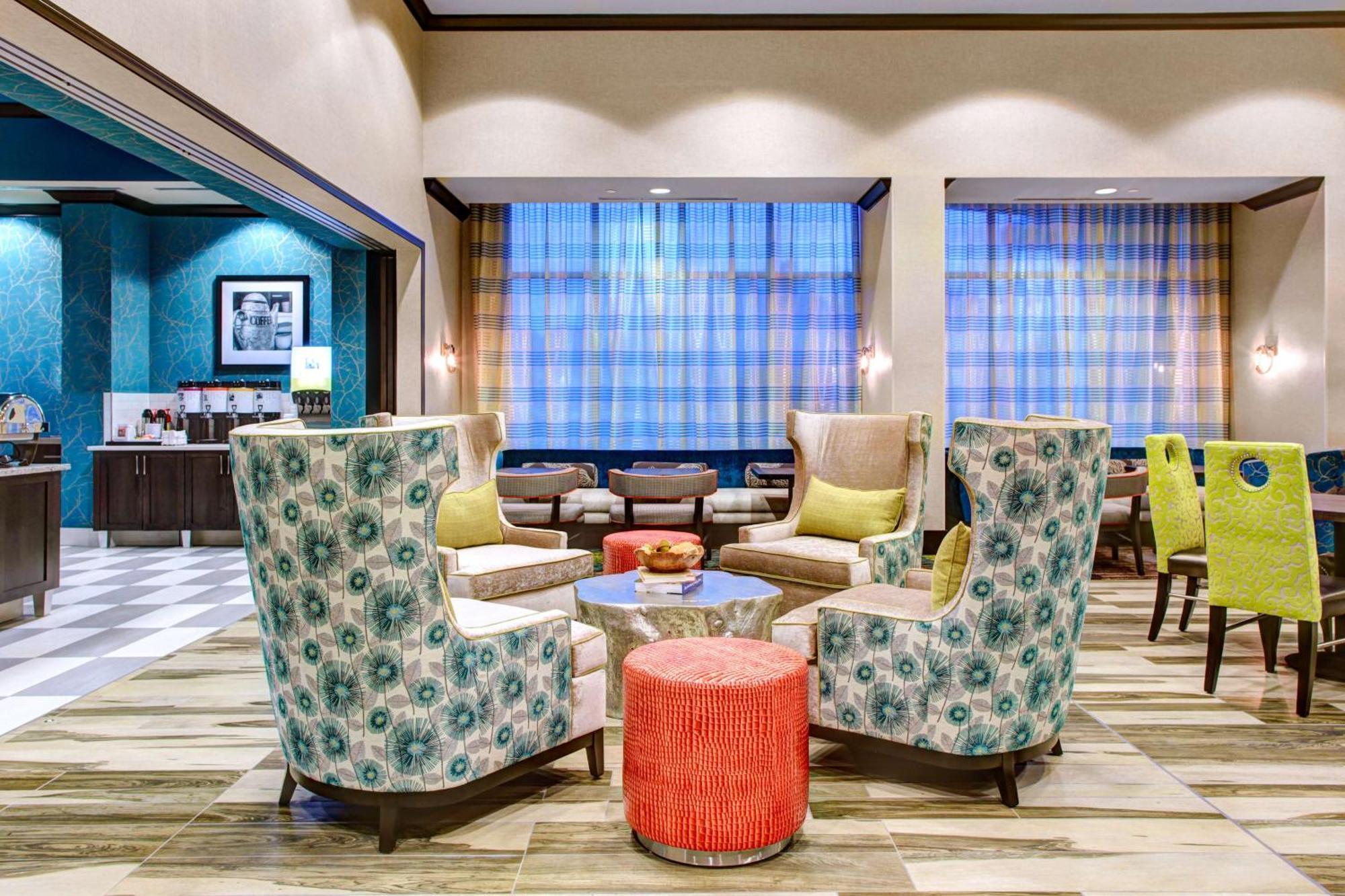 Hampton Inn & Suites By Hilton Atlanta Perimeter Данвуди Экстерьер фото